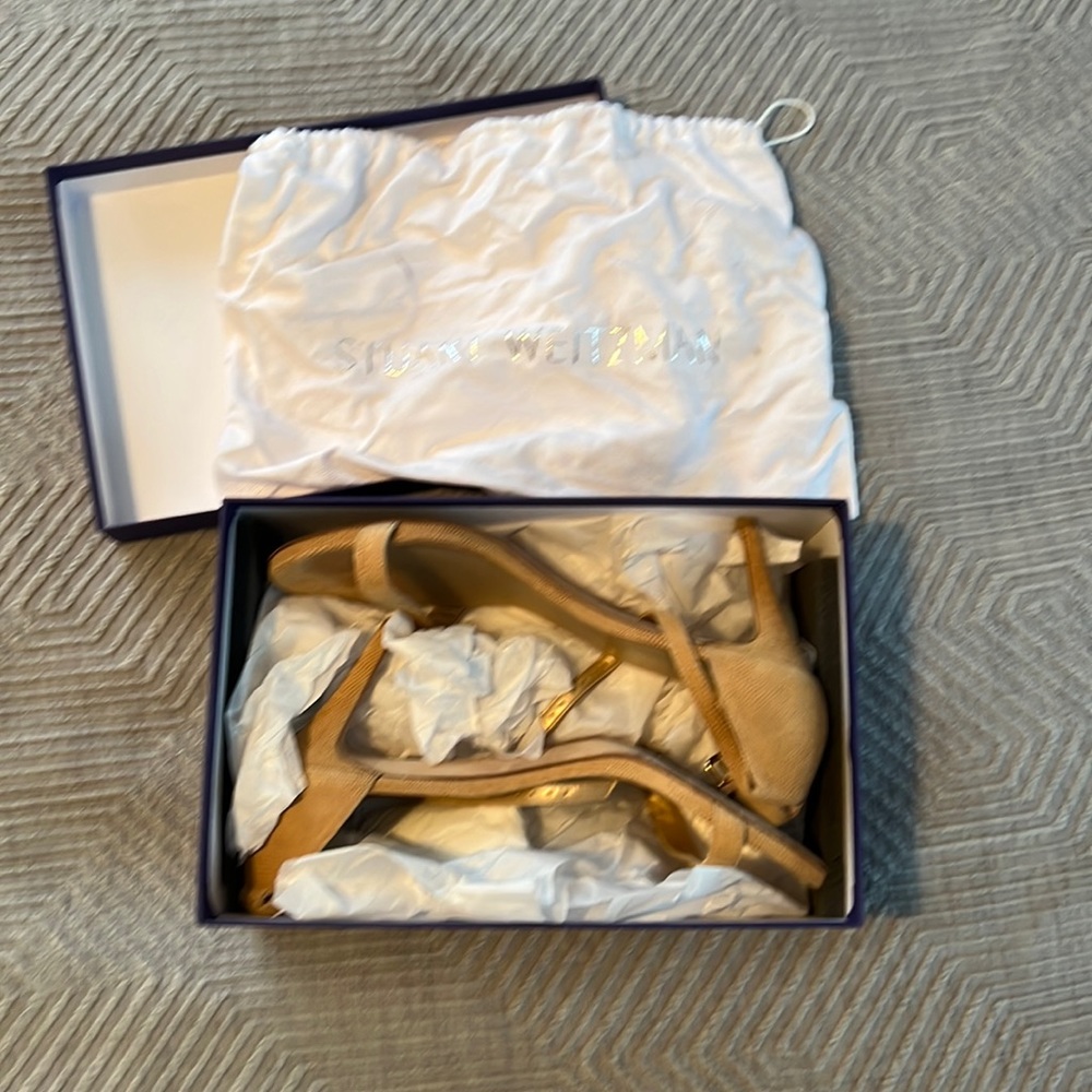 Stuart Weitzman Nude Heels